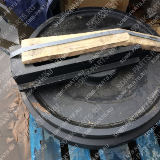 Колесо направляющее VOLVO EC460 14510975 1