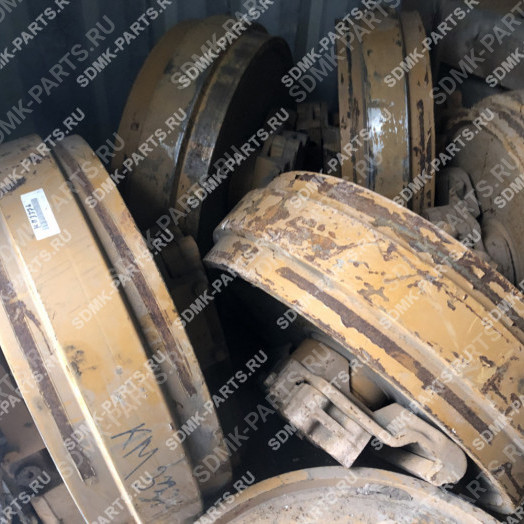 Колесо направляющее KOMATSU KM3374 2